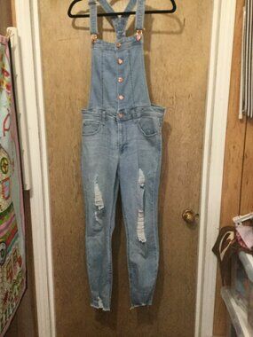 Guess destressed overalls lots of stretch size 30 button front skinny adjustable